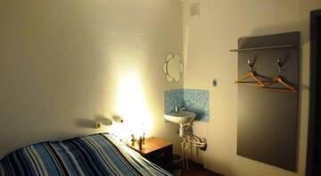 Фото номера Двухместный номер с 1 кроватью Гостиница Lucomoria Hostel Abakan г. Абакан 3